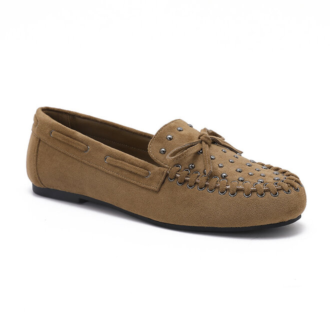 * Stud moccasin