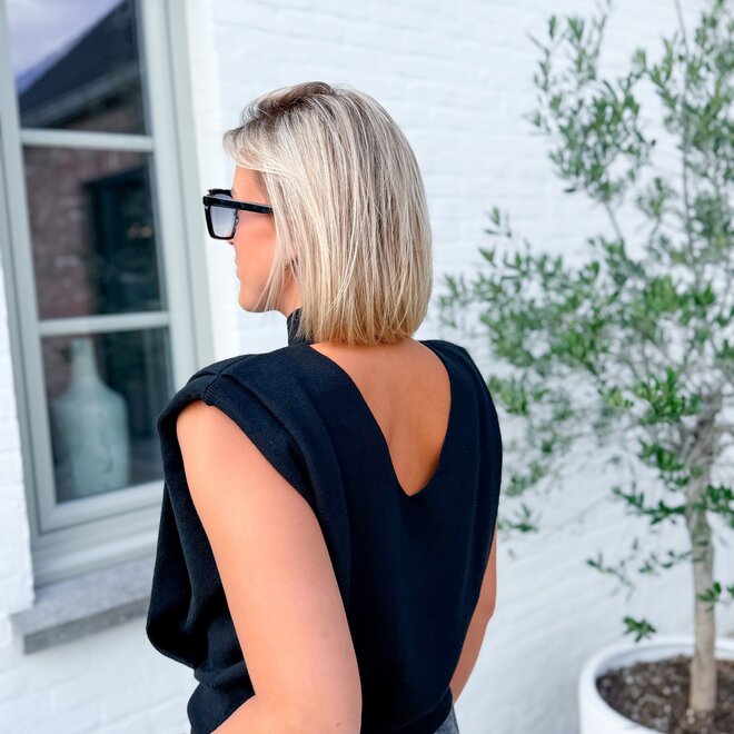 *Vero top black