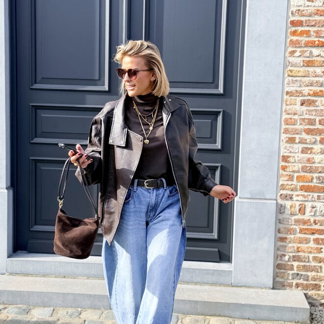 *Pleated denim