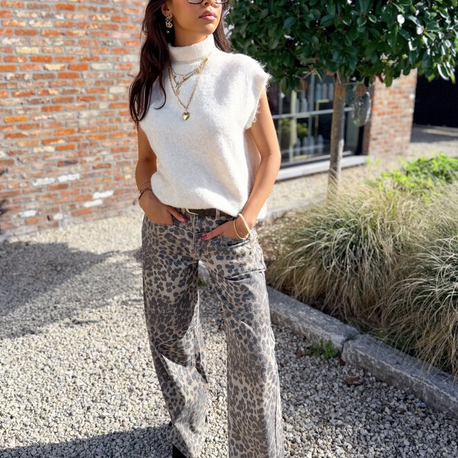 *Leopard wide leg jeans