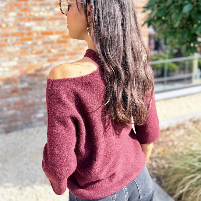 *Detail pull Burgundy