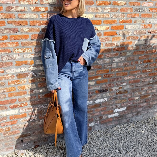 *Denim sleeves sweater