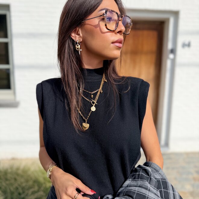 *Vero top black