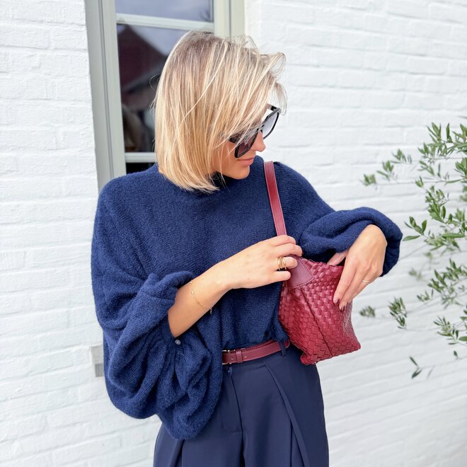 *Nora pull navy