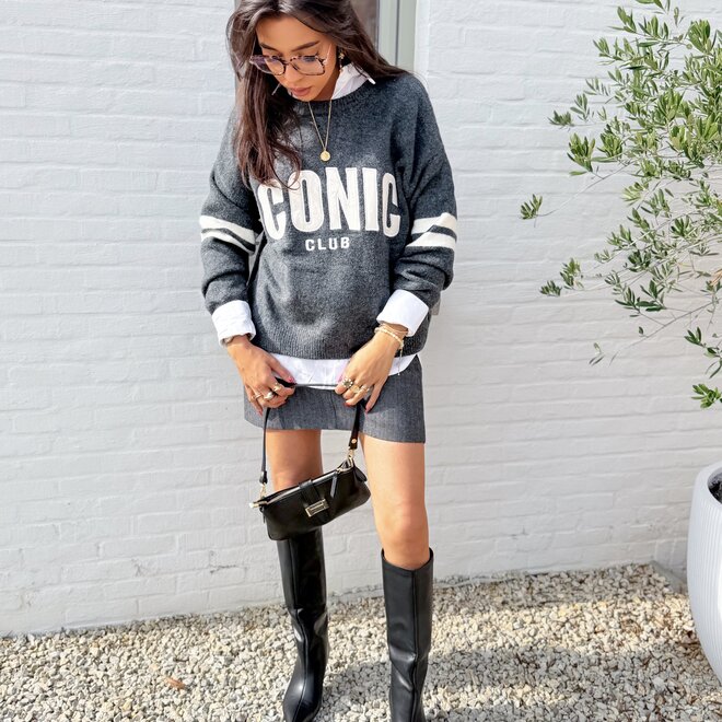 *Iconic Club pull grey