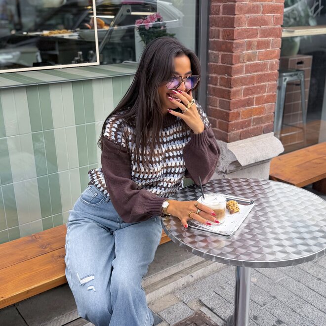 *Retro crochet pull