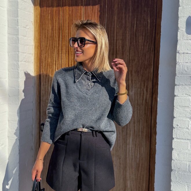 *Autumn short Black
