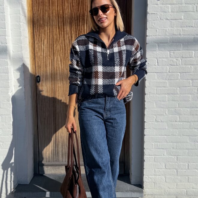 *Dark barrel Jeans