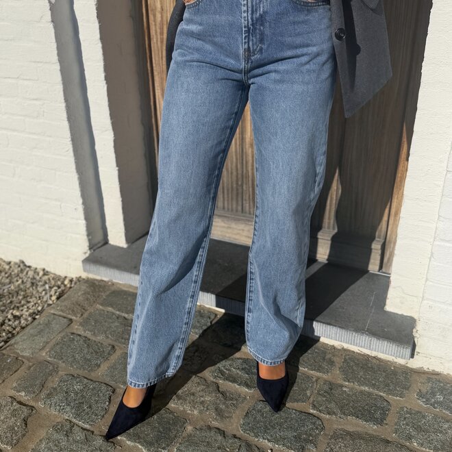 *Alix straight jeans
