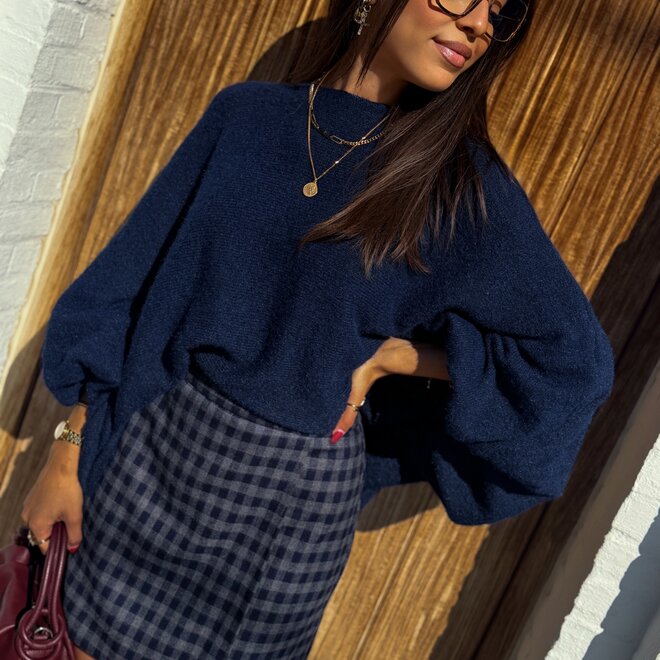 *Nora pull navy