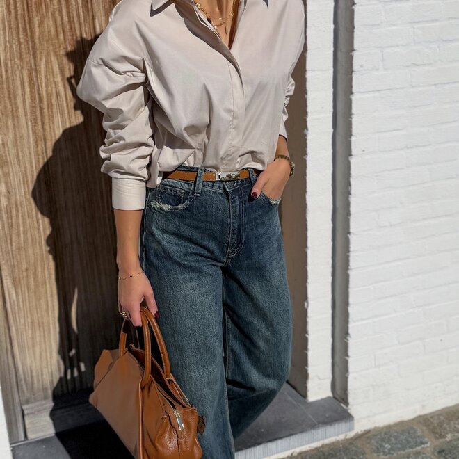 *The classic shirt beige