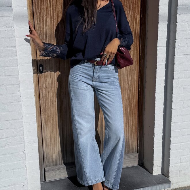 *Manou pull navy