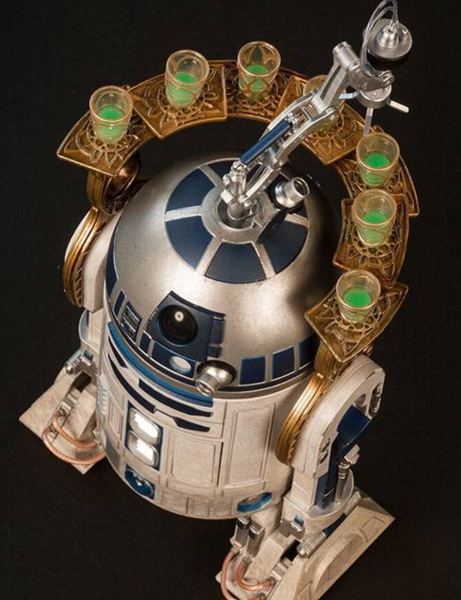 Star Wars: R2-D2 Deluxe Sixth Scale Figure