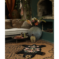 Doing Goods vloerkleed Blooming Zwarte Beer Klein