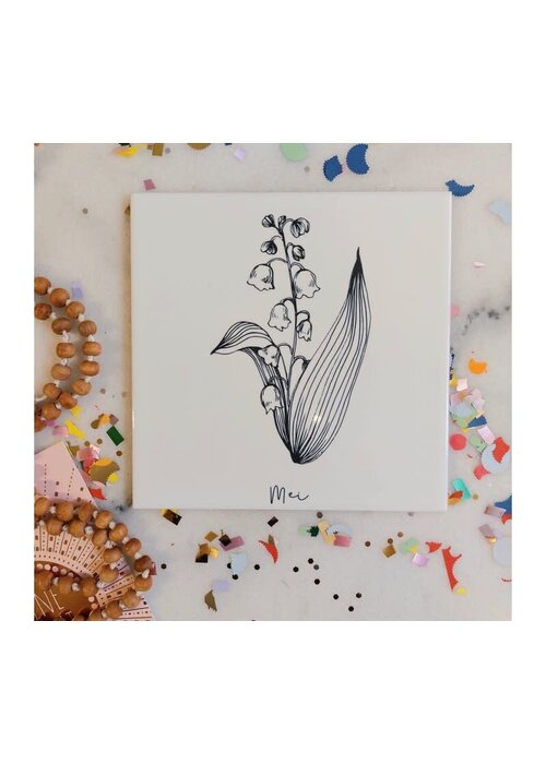 Holy Cow Geboortebloem tegel Mei