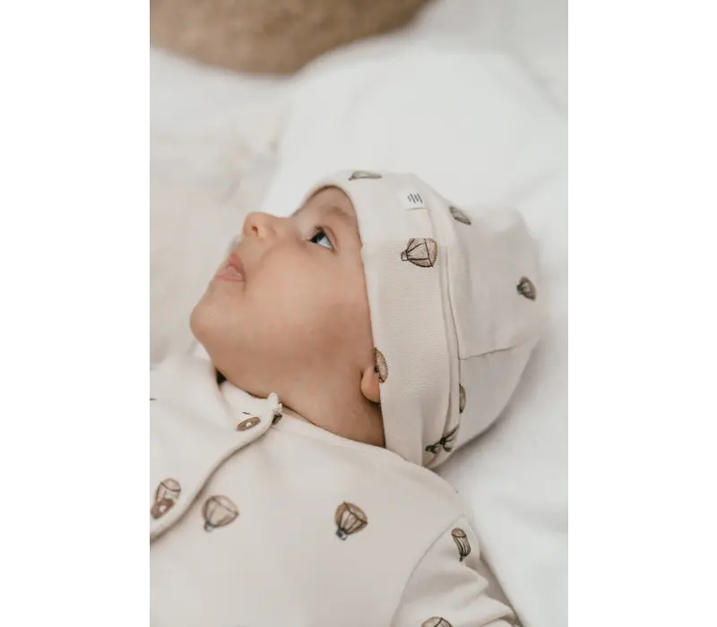 A Tiny Story baby hat pearl