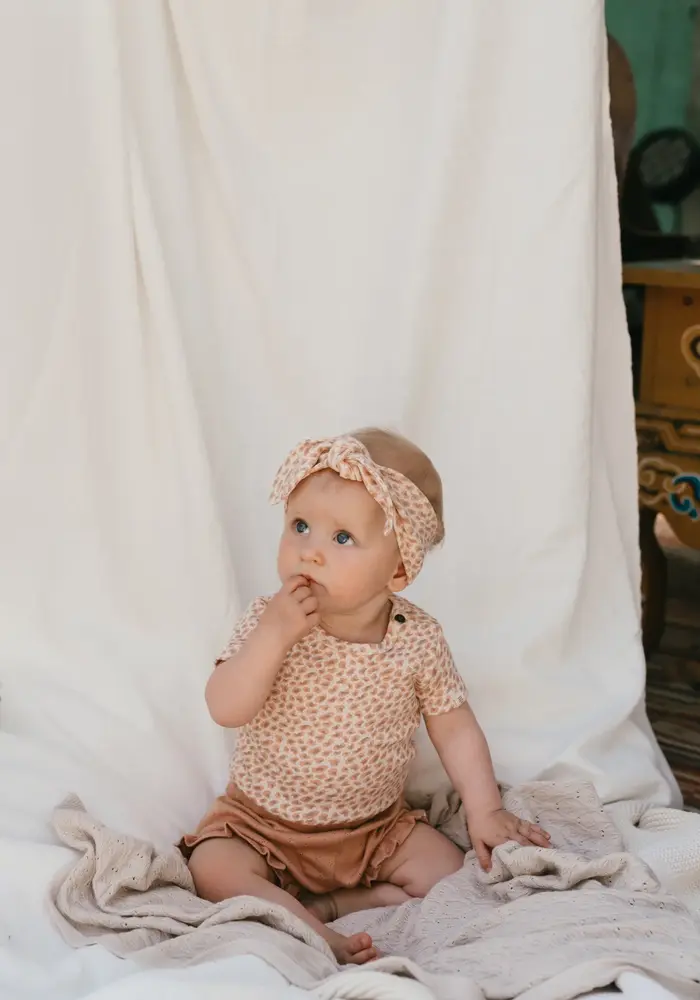 A Tiny Story baby romper shortsleeve dusty coral