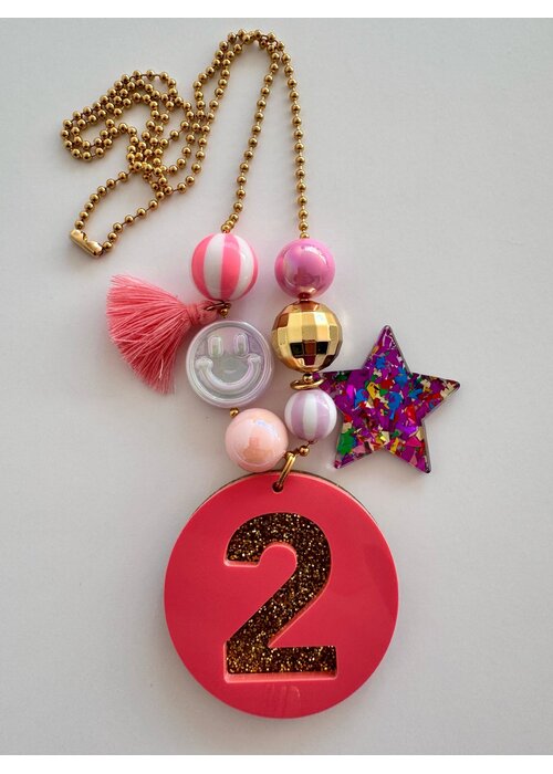 ByMelo Bymelo Verjaardagsketting Roze/ Glitter cijfer 2