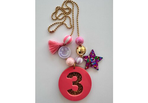 ByMelo Bymelo Verjaardagsketting Roze/ Glitter cijfer 3