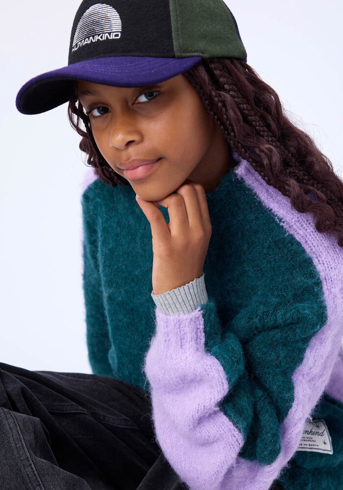 Molo Gracia Cosmic Ray