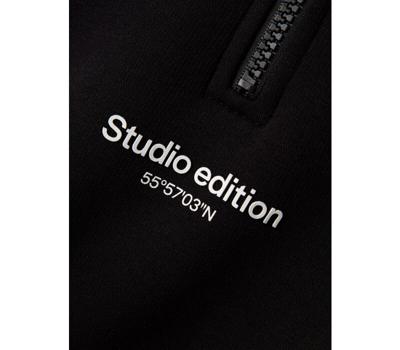 Name it NKMBRODY LS NREG SWEAT ZIP BRU NOOS Black W. WHITE PRINT