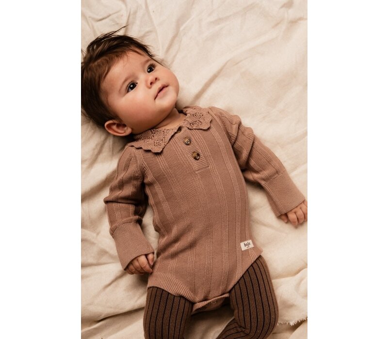 Baje Studio Avusy Peach almond