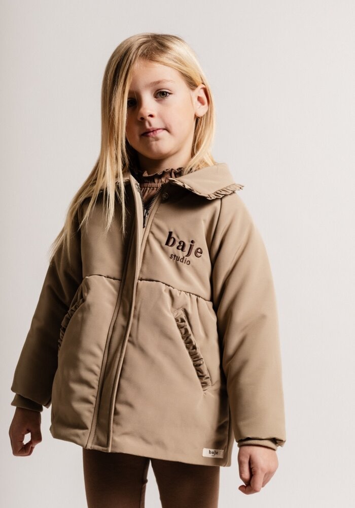 Baje Studio Louise Sand desert