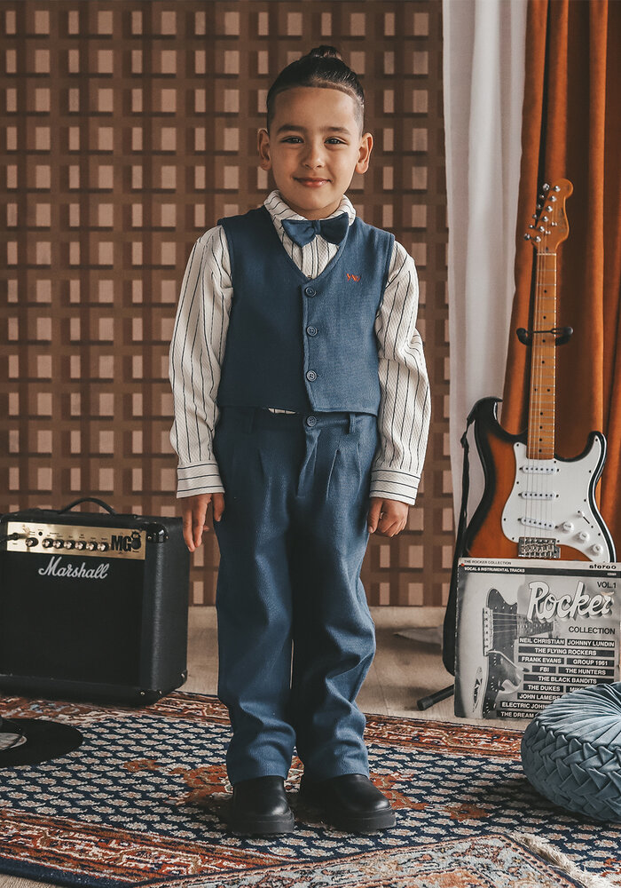 Your Wishes Stagger | Bow Tie Insignia Blue