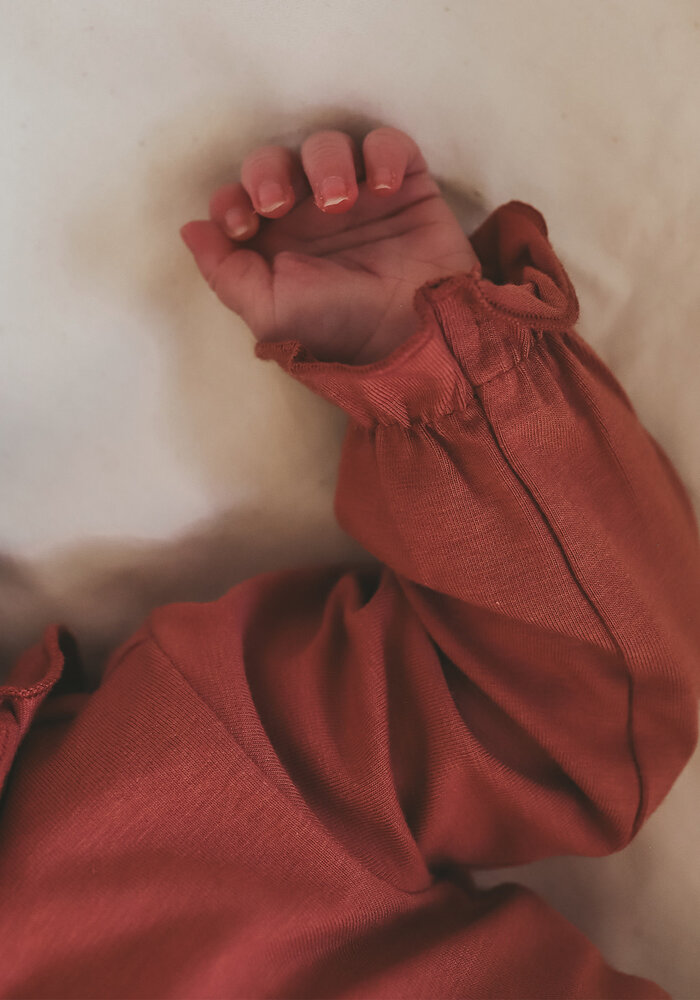 Your Wishes Solid | Ruffle Longsleeve Withered Rose