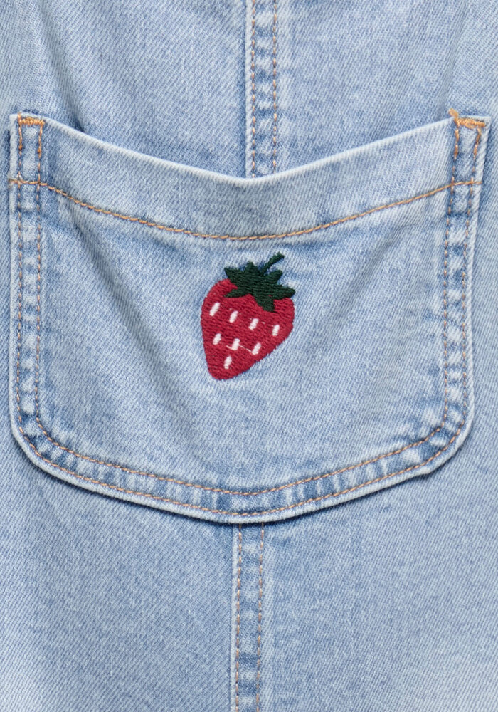 Only Kids KMGLUCY STRAIGHT BERRY OVERALL DNM Light Blue Denim STRAWBERRY EMBROIDERY