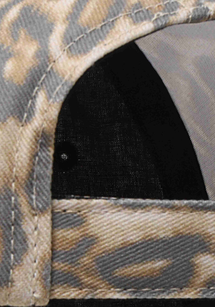 Daily Seven Cap Allover Print Latte Sand