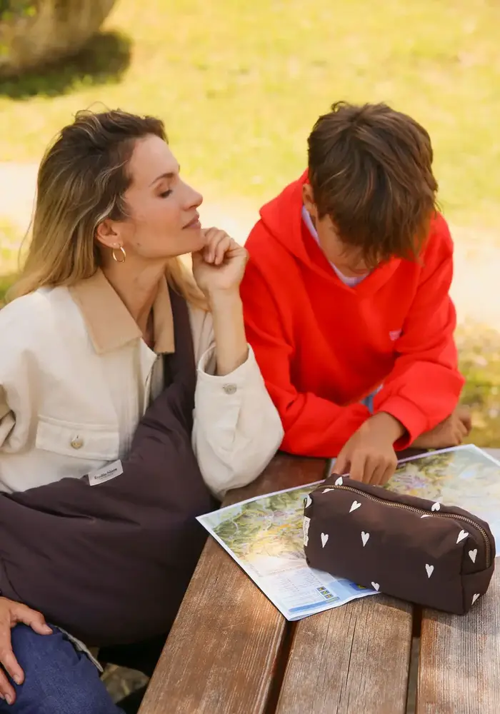 Studio Noos Brown Hearts Puffy Pouch