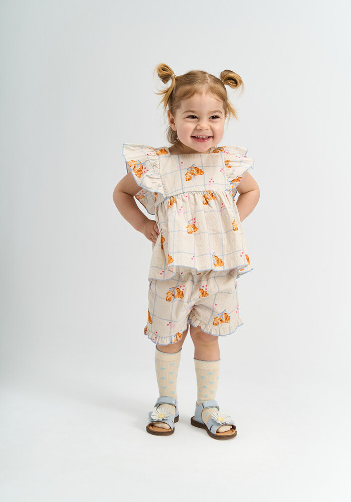 The New TNSTSilke Shorts Gardenia AOP