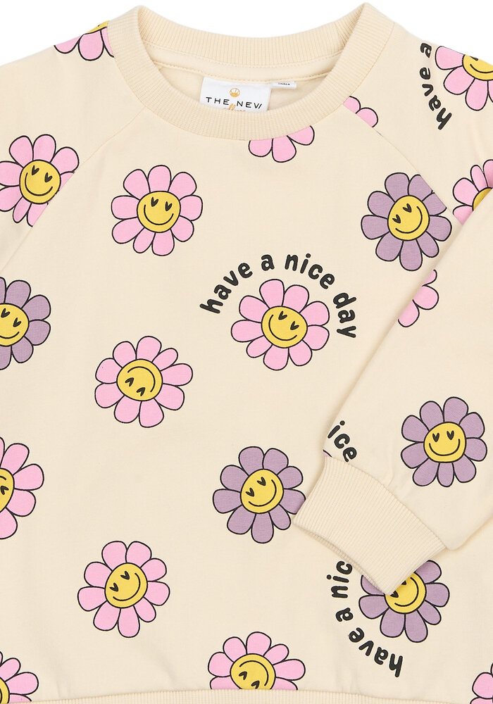 The New TNSTSaga Sweatshirt Gardenia AOP