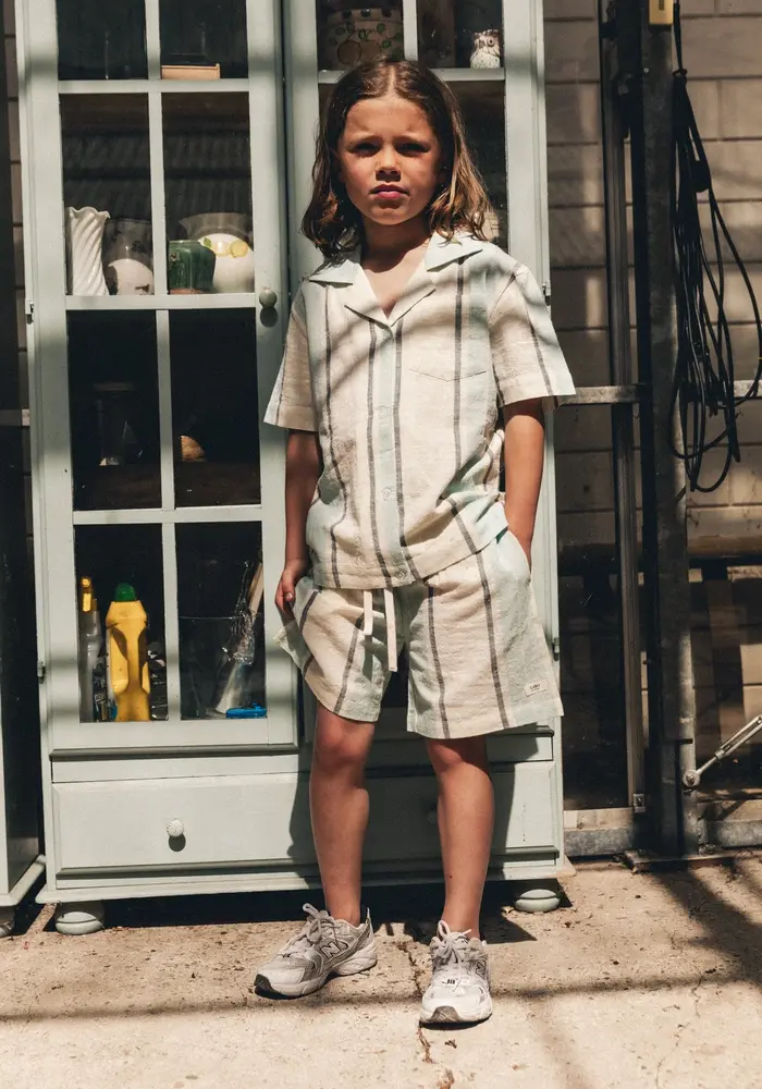 Labo de colores Lennox Blue light