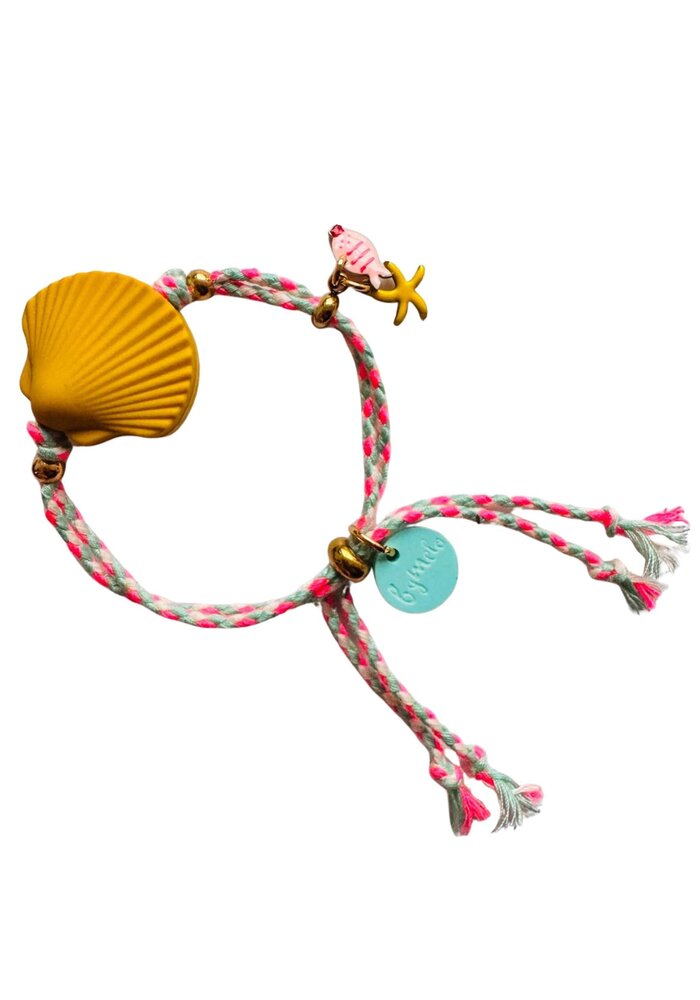 ByMelo Armbandje Schelp okergeel