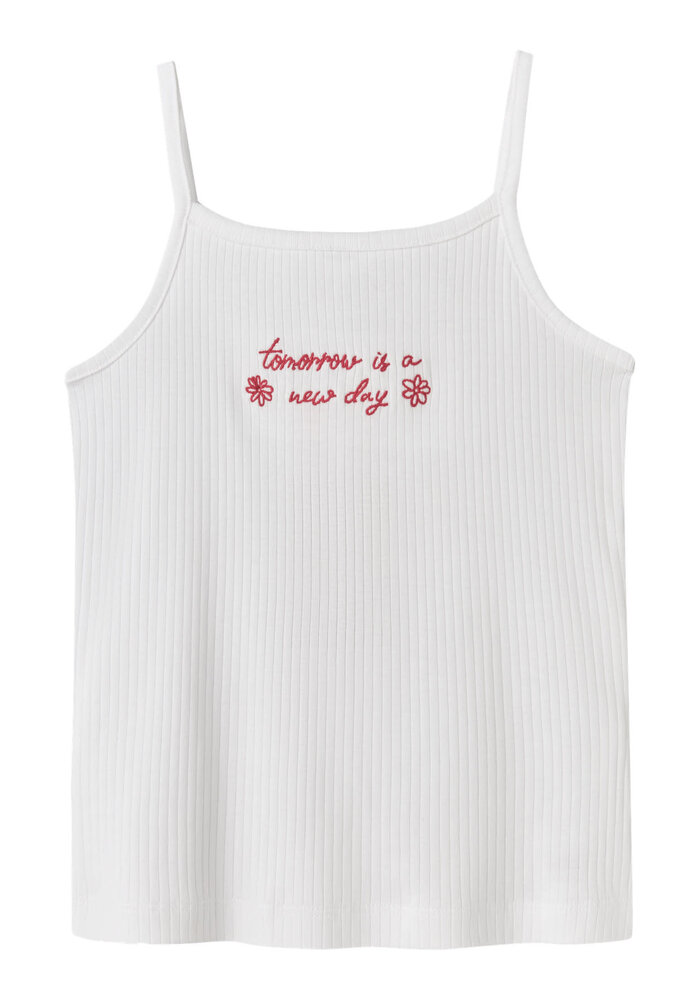 name it NKFJANIKO SL SHORT TOP BOX Bright White