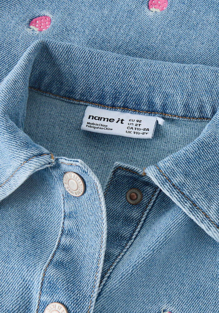 name it NMFLAILA SS EMB DRESS 6202-IZ Light Blue Denim STARWBERRY