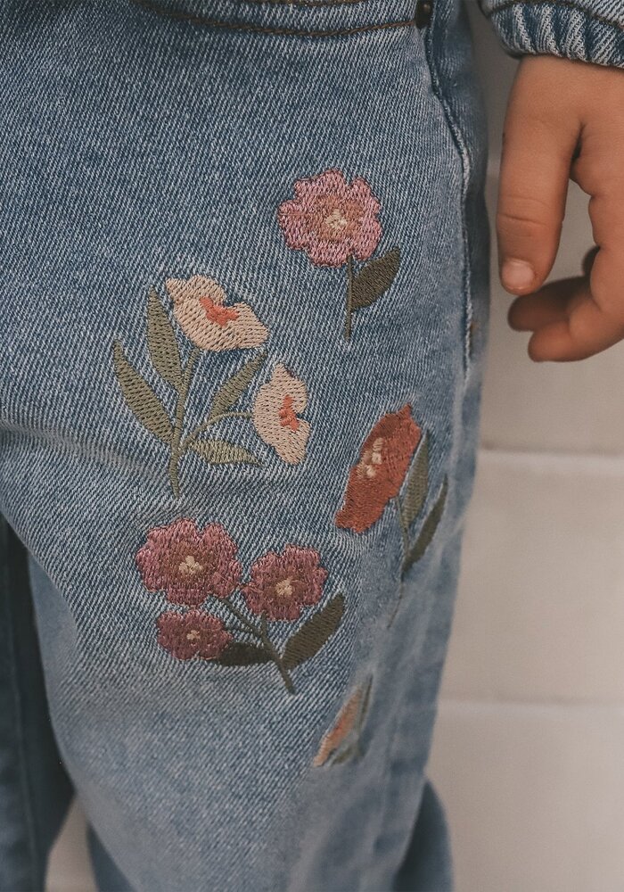 Your Wishes Stretch Denim | Baggy Jeans Blue Tint