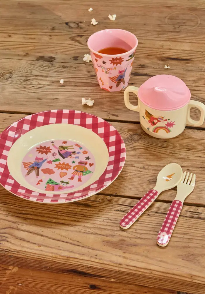 Rice Beker Wonder Girl