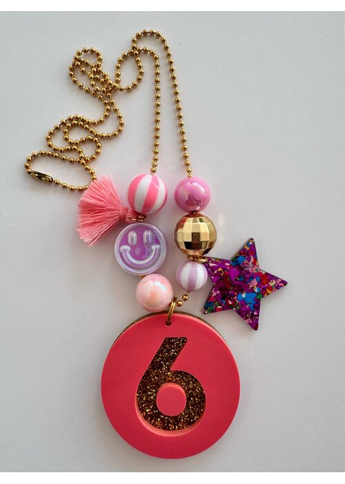 ByMelo Bymelo Verjaardagsketting Roze Glitter Cijfer 6