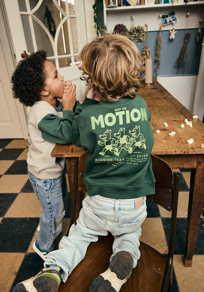 Daily Seven Oversized Sweater Backprint Jungle Green