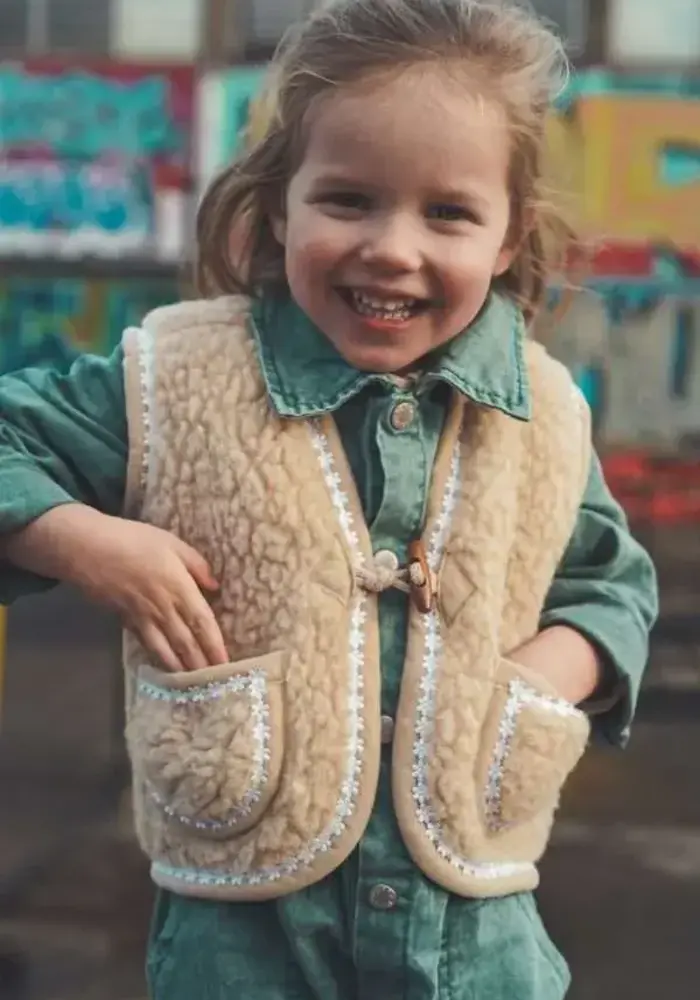 We Are Wovens Wollen bodywarmer – Flower Rhodante