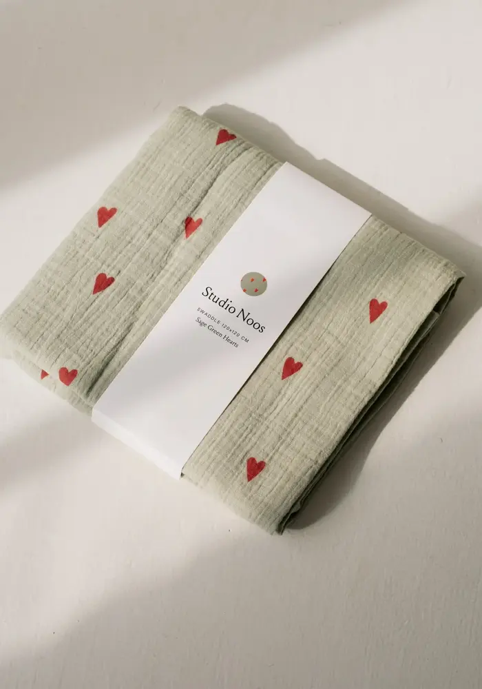 Studio Noos Sage Green Hydrofiele Doek Met Hartjes – Large