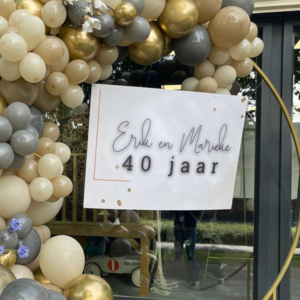 Ballonnendeal Welkomsbord verjaardag | 60 x 100 centimeter