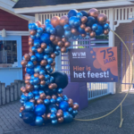 PartyDeco Gouden Backdrop Cirkel met ballonnen