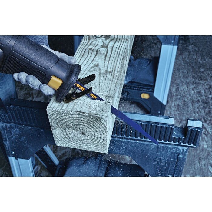 IRWIN Reciprozaagblad 300mm 6TPI, 5x zagen van hout met spijkers