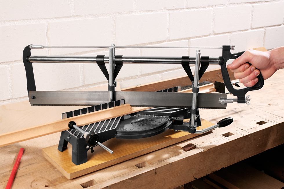 KWB Verstekzaagmachine 550mm