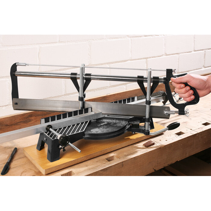 KWB Verstekzaagmachine 550mm