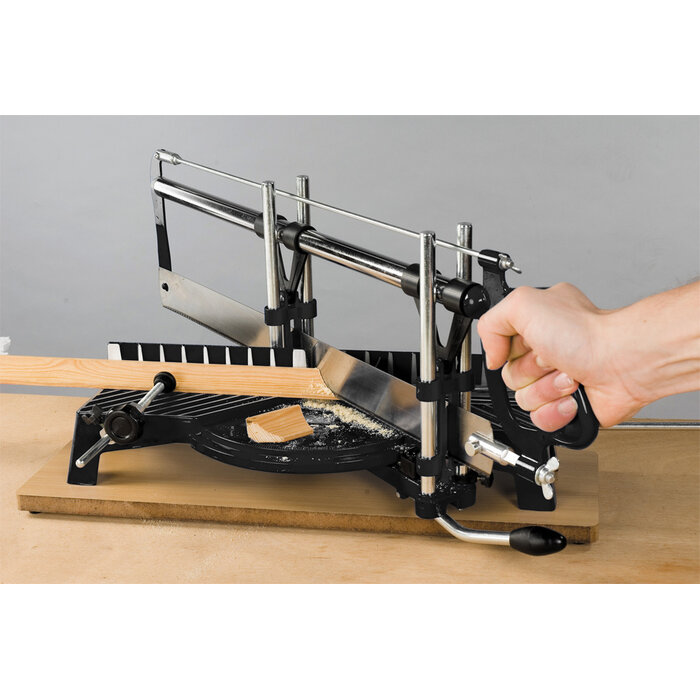 KWB Verstekzaagmachine 550mm